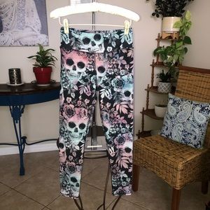 Evolution and Creation S Skull & Floral Leggings / Yoga pants